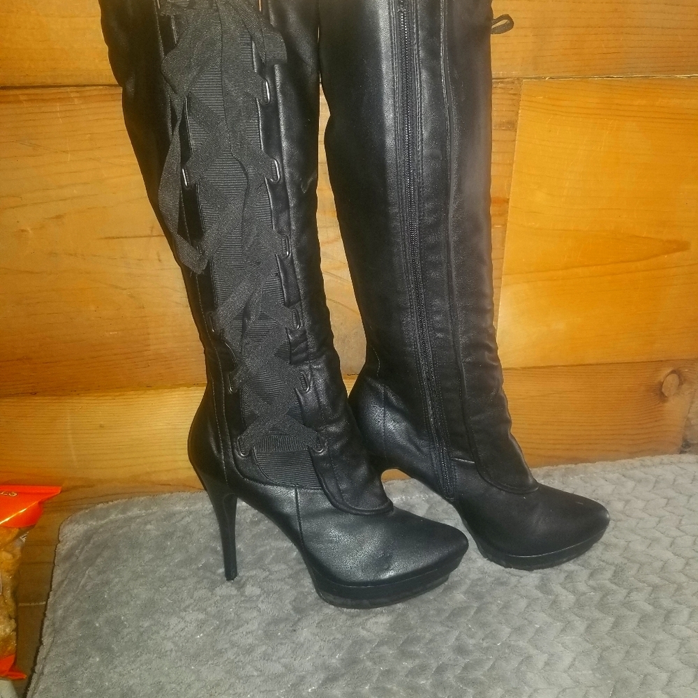 Shi by Journeys  knee high boots